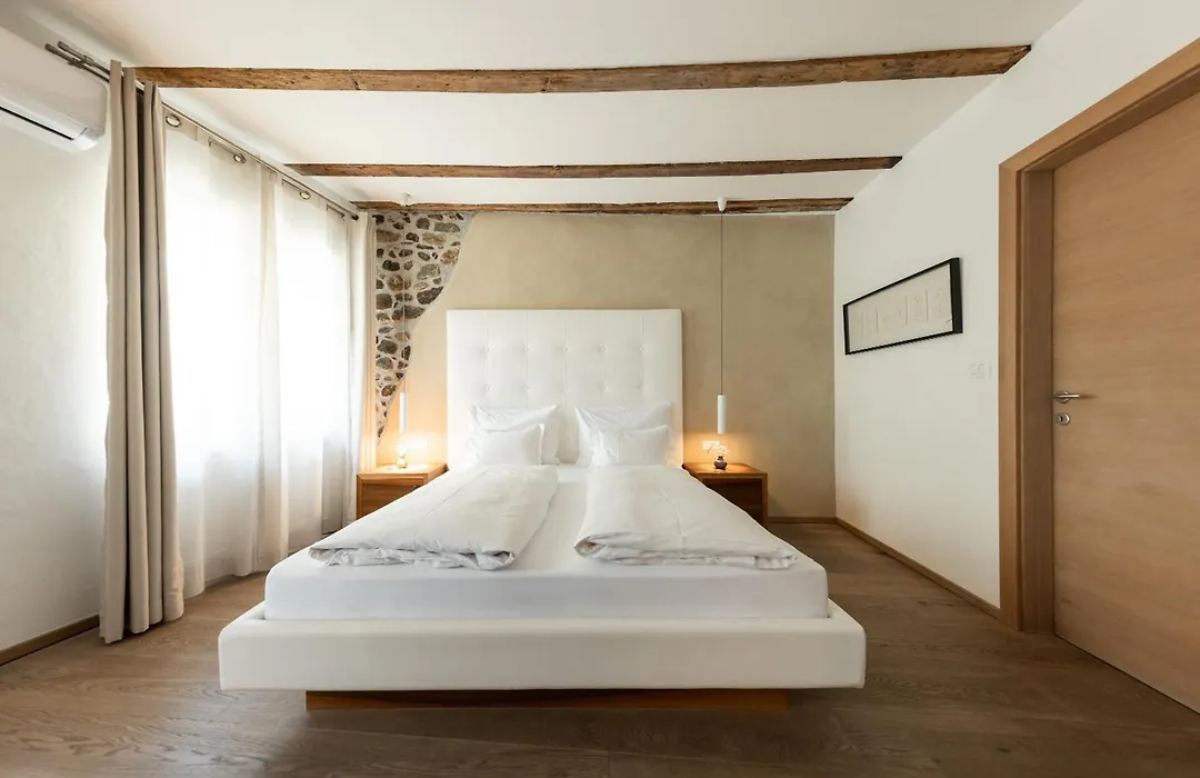 Boutique Hotel Zum Rosenbaum-1